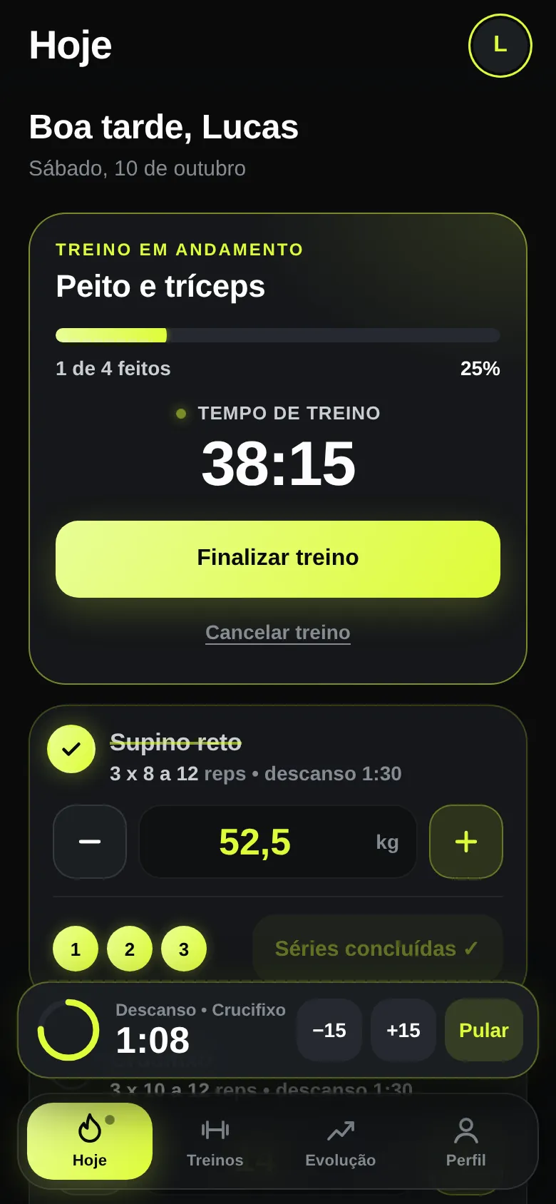Tela Hoje do KORVFIT com o treino em andamento, as séries marcadas e o cronômetro de descanso